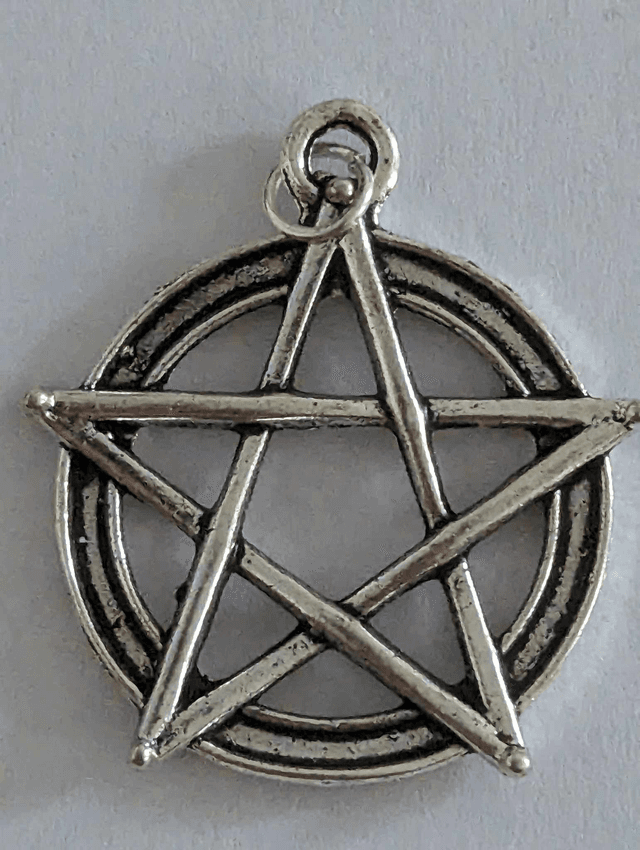 Pendentif pentagramme Gros